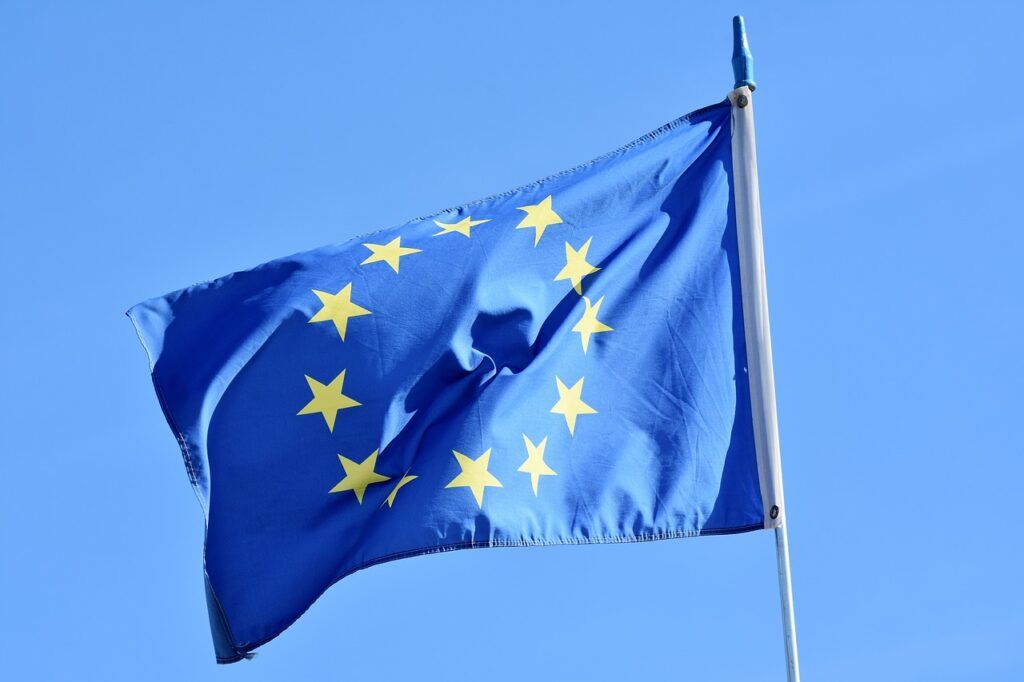 Bandera Unión Europea ondeando