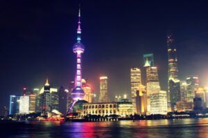 Skyline nocturno de Shangai (China)