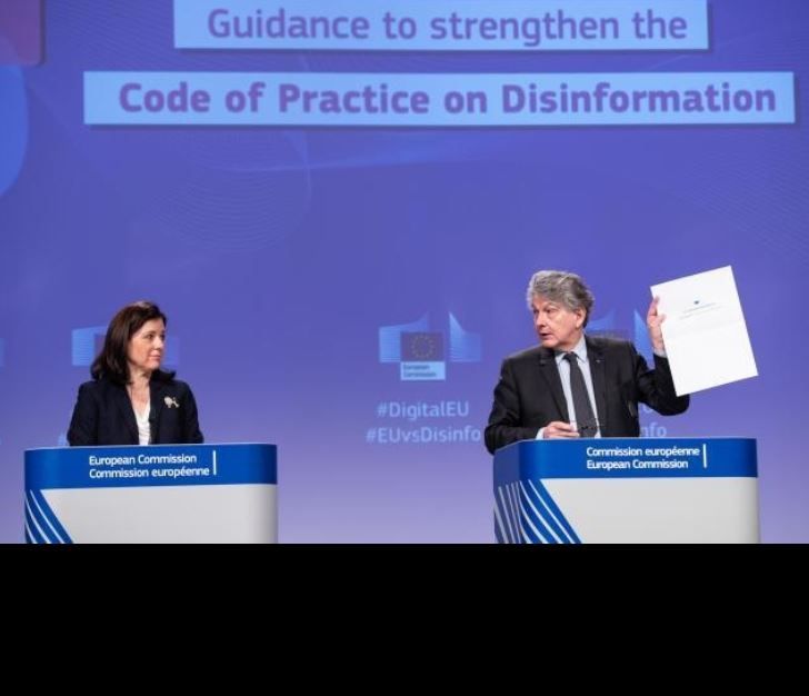 The European Commission fights against disinformation 