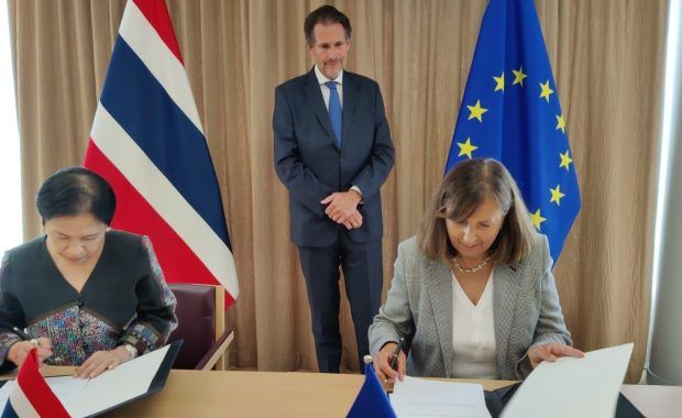 Representantes de Tailandia y la Unión Europea firman acuerdo de cooperación