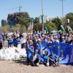 Grupo de personas con la bandera europea