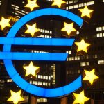 símbolo del euro iluminado