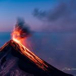 Volcan en erupcion