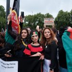Mujeres afganas se manifiestan contra la opresión talibana