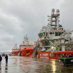 vista de los barcos en el puerto