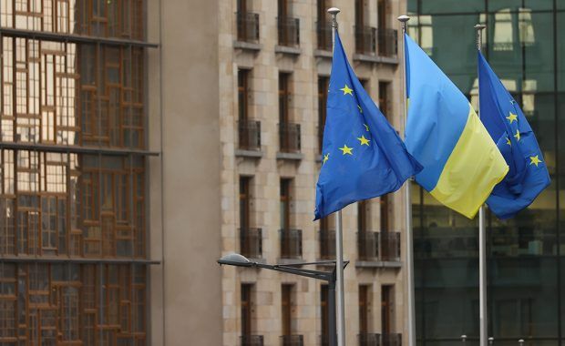 banderas ue ucrania