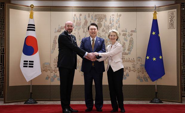 Von der Leyen, Michel in Korea